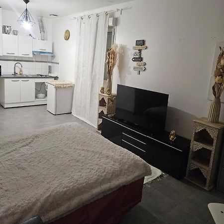 Studio A 2 Arret De Gare Du Nord Pierrefitte-sur-Seine Exterior foto